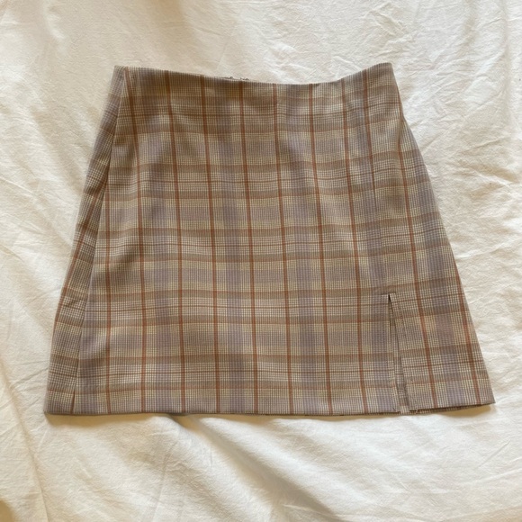 Aritzia Dresses & Skirts - ✨ 𝙎𝙪𝙣𝙙𝙖𝙮 𝘽𝙚𝙨𝙩 𝙏𝙖𝙣 𝘼-𝙡𝙞𝙣𝙚 𝙈𝙞𝙣𝙞 𝙎𝙠𝙞𝙧𝙩 𝙛𝙤𝙧 𝙛𝙧𝙤𝙢 𝘼𝙧𝙞𝙩𝙯𝙞𝙖 𝙎𝙞𝙯𝙚 00 💅